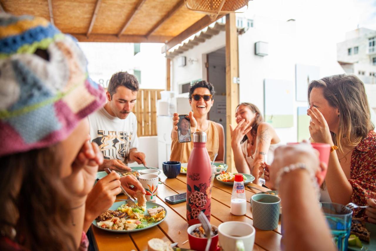 La Ventana Azul Surf Hostel Las Palmas de Gran Canaria Ngoại thất bức ảnh